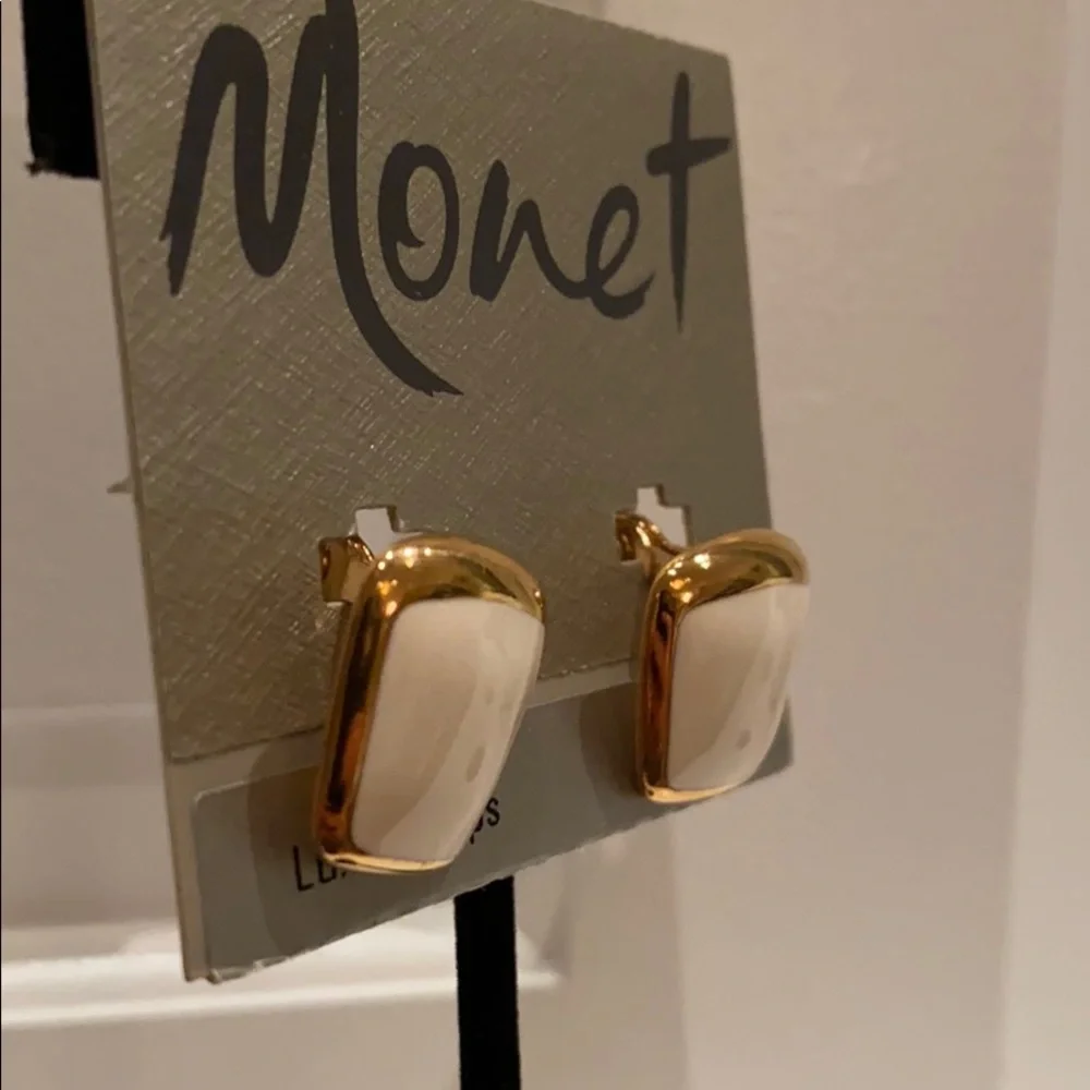 VINTAGE Monet Earnings. NEVER WORN. NWT - Picture 2 of 5